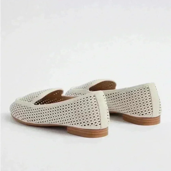 TORRID Women’s Perforated Extra Wide Loafer Off White Flats Breathable Size 9 WW - Picture 4 of 14
